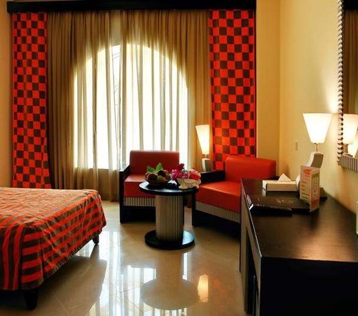 Elysees Apartment Hotel