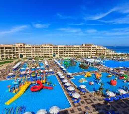 Pickalbatros White Beach Resort Hotel