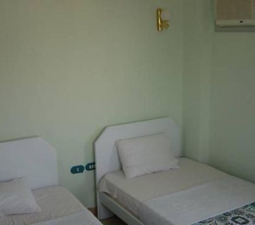 GOLF HOTEL