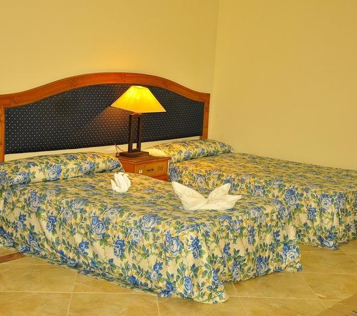 Alia Beach Resort