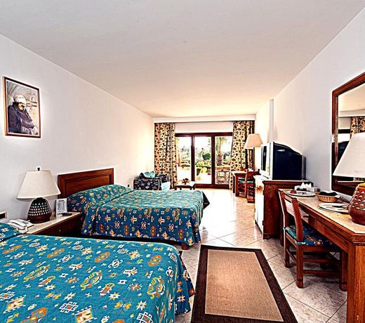 Fort Arabesque Resort, Spa & Villas