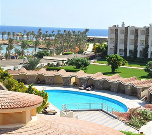 Brayka Bay Reef Resort