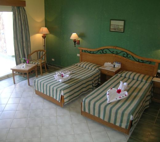 Brayka Bay Reef Resort