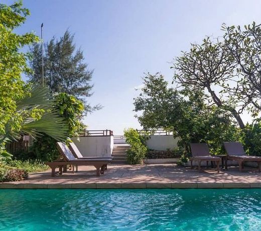 Veranda Lodge