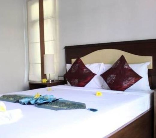 Khanom Sunrise Beach Hotel