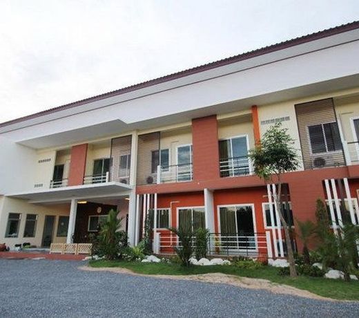 Palm Hill Resort