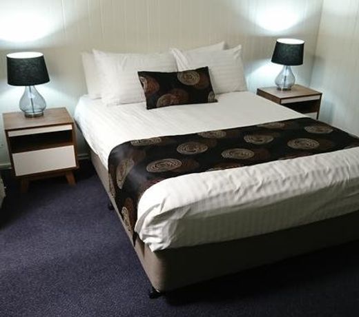 Maleny Hotel
