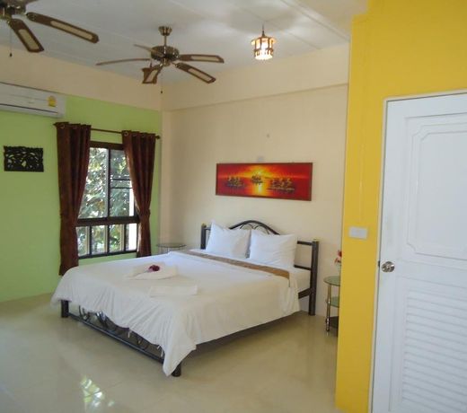 Thai Life Guesthouse - SHA EXTRA PLUS