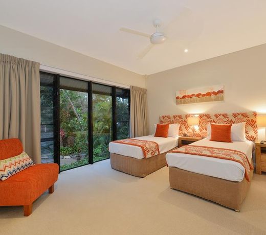 Port Douglas Accommodation - 8 Thornton West