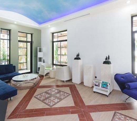 Chalong Miracle Lakeview Condo by TropicLook