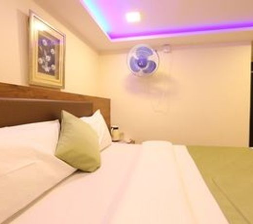 Hotel Happyland