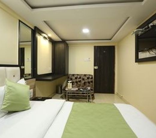 Hotel Happyland