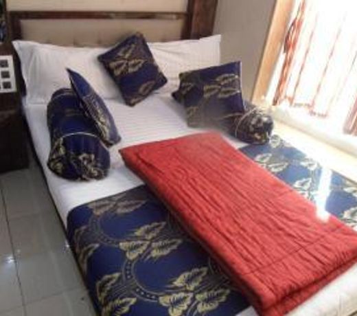 Hotel Paris Residency