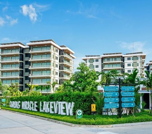 Chalong Miracle Lakeview Resort & Spa