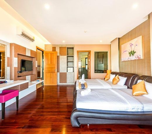 Chalong Miracle Lakeview Resort & Spa