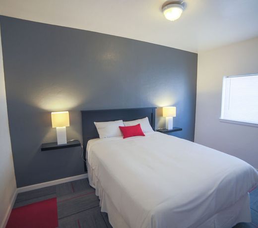 Downtowner Boutique Hotel