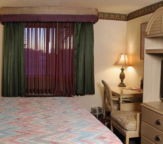 Lucky Club Casino and Hotel