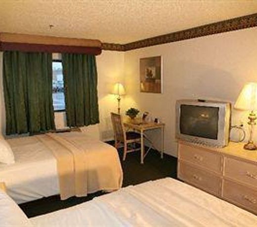 Lucky Club Casino and Hotel