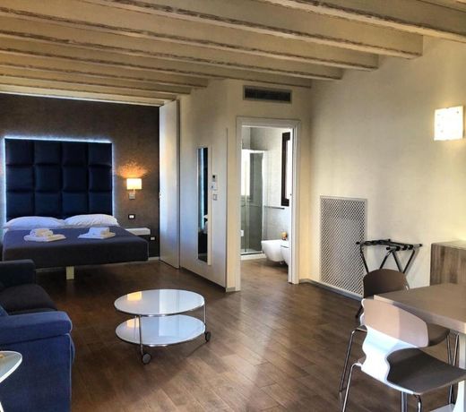 Bamboo Luxury B&B