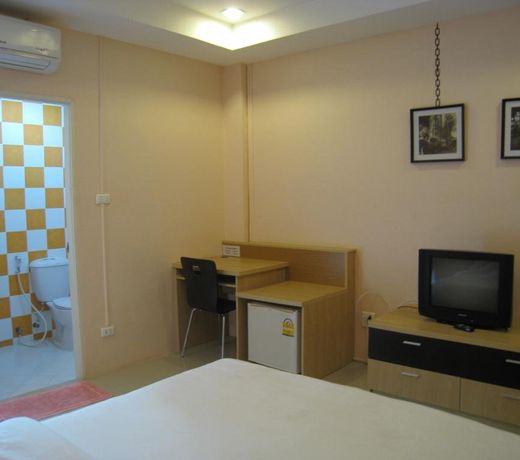 C.S. POONPOL APARTMENT