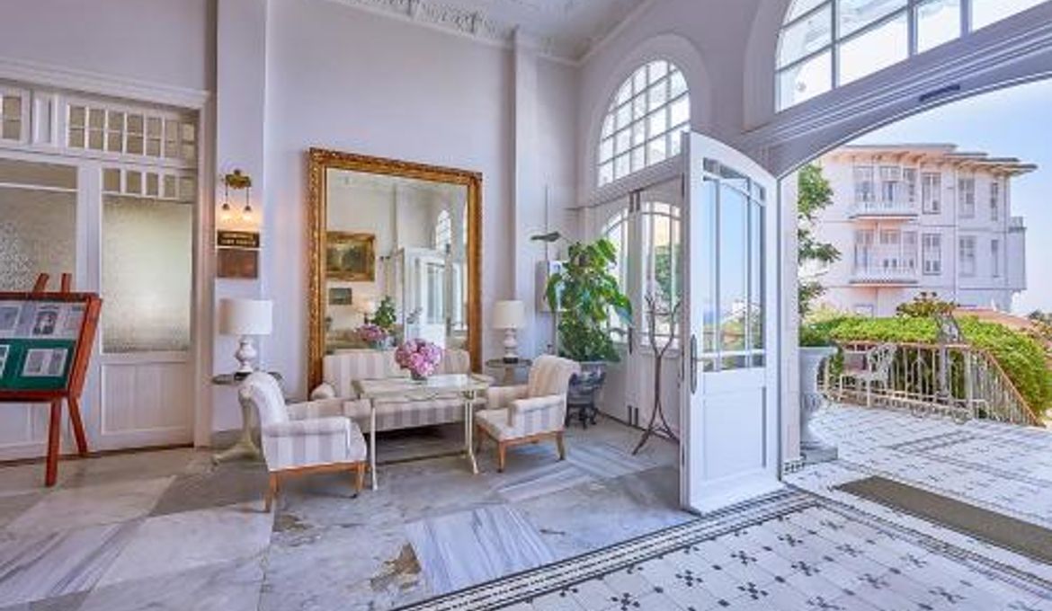 Splendid Palace