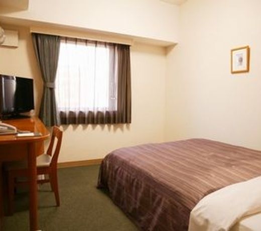 Hotel Route-Inn Fukaya Ekimae