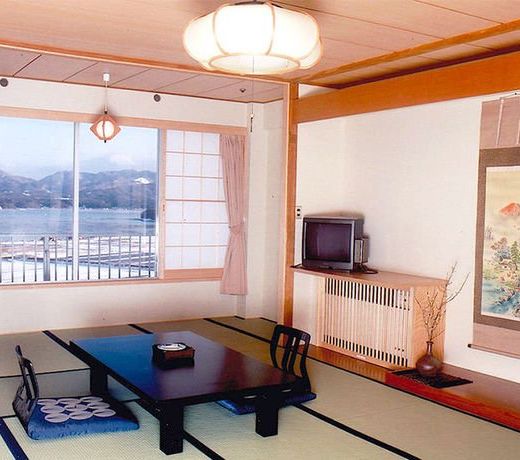 Ryotsu Yamaki Hotel