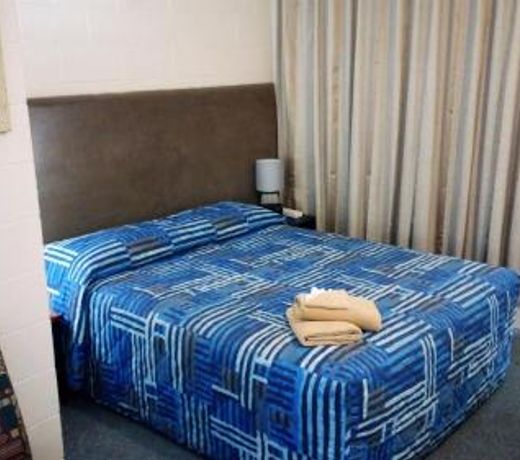 Warren Motor Inn