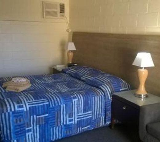 Warren Motor Inn