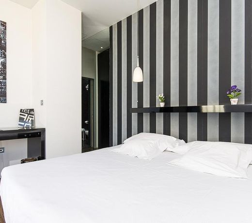 Blanq Carmen Hotel