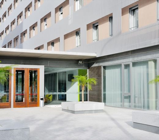 Residencia Universitaria Damia Bonet