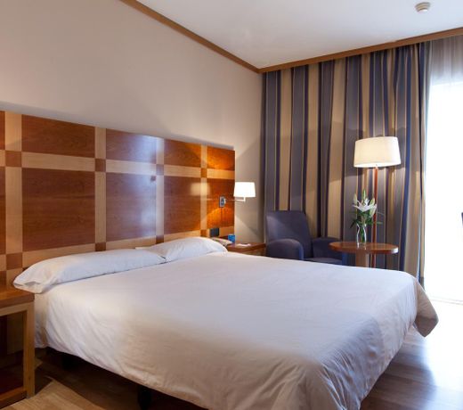 Senator Parque Central Hotel