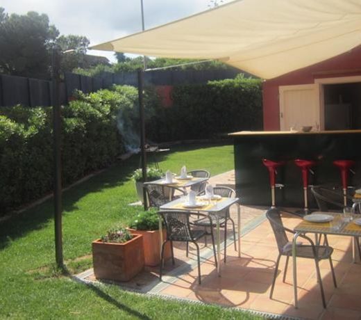 LA COLINA &BREAKFAST