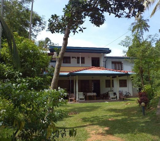 Kadolana Guest House