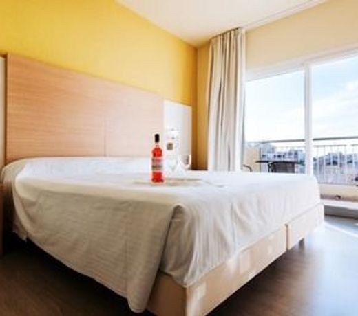 Hotel Fontana Plaza