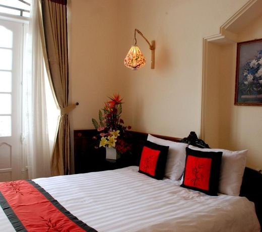 Hue Home Hotel