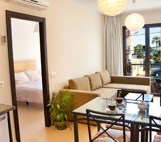 Apartamentos Torremar Poniente