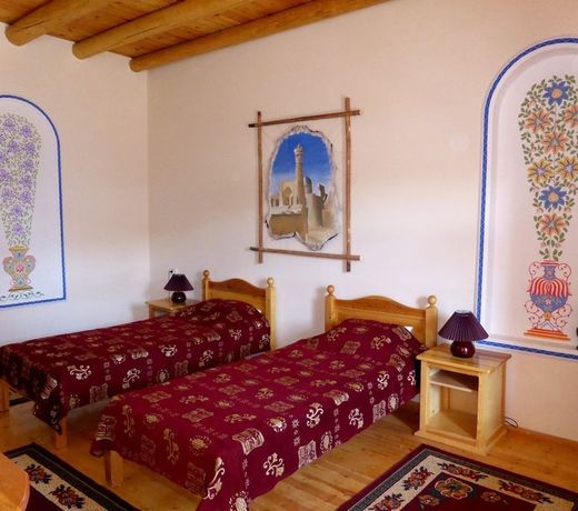 Hovli Poyon Hotel