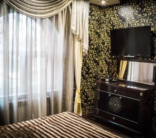 555 Hotel