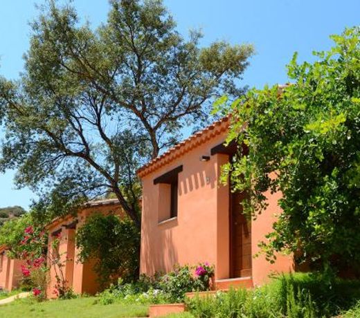 Perdepera Resort