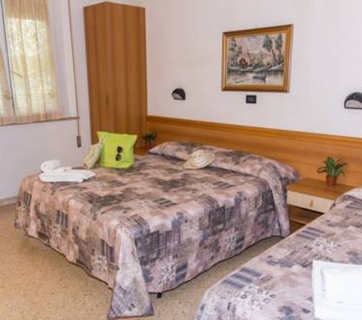 Hotel Trianon