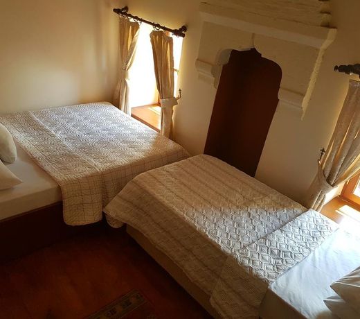 TaÅhan Hotel