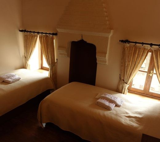 TaÅhan Hotel