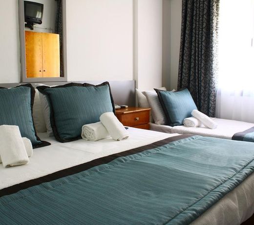 Arya Hotel