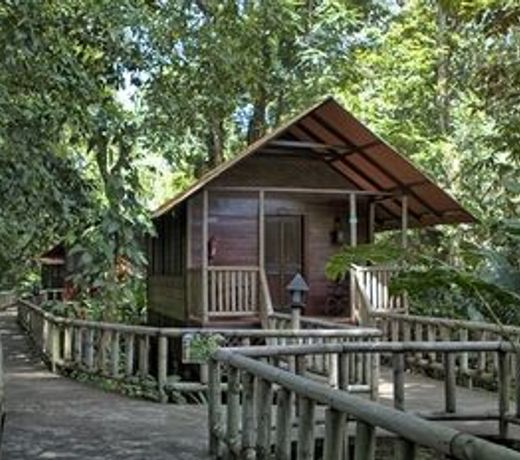 Aninga Lodge