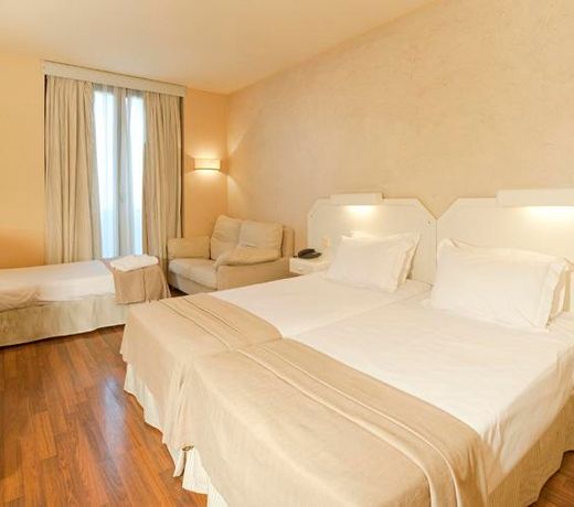 M.A. Hotel Sevilla Congresos