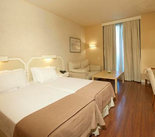M.A. Hotel Sevilla Congresos