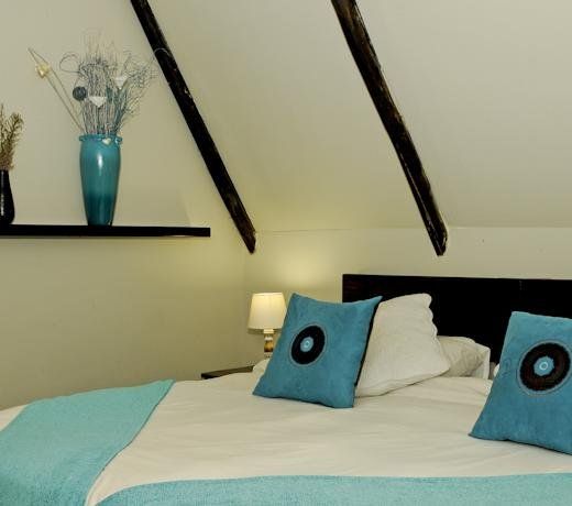 Tube 'n Axe Boutique Lodge Backpackers