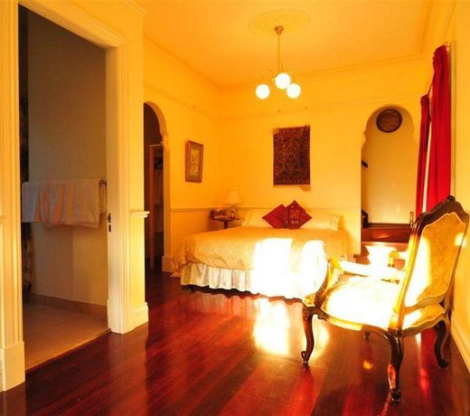 ELM WOOD CLASSIC B&B