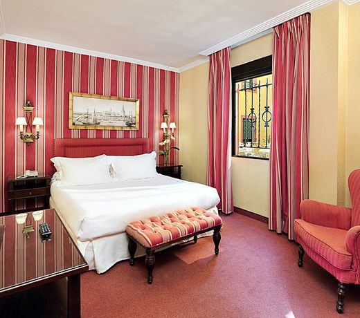 H10 Corregidor Boutique Hotel